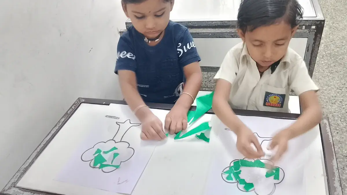 School event photo from M.P. Public School